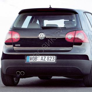 Бампер задний в цвет кузова Volkswagen Golf 5 (2003-2007) верхняя часть